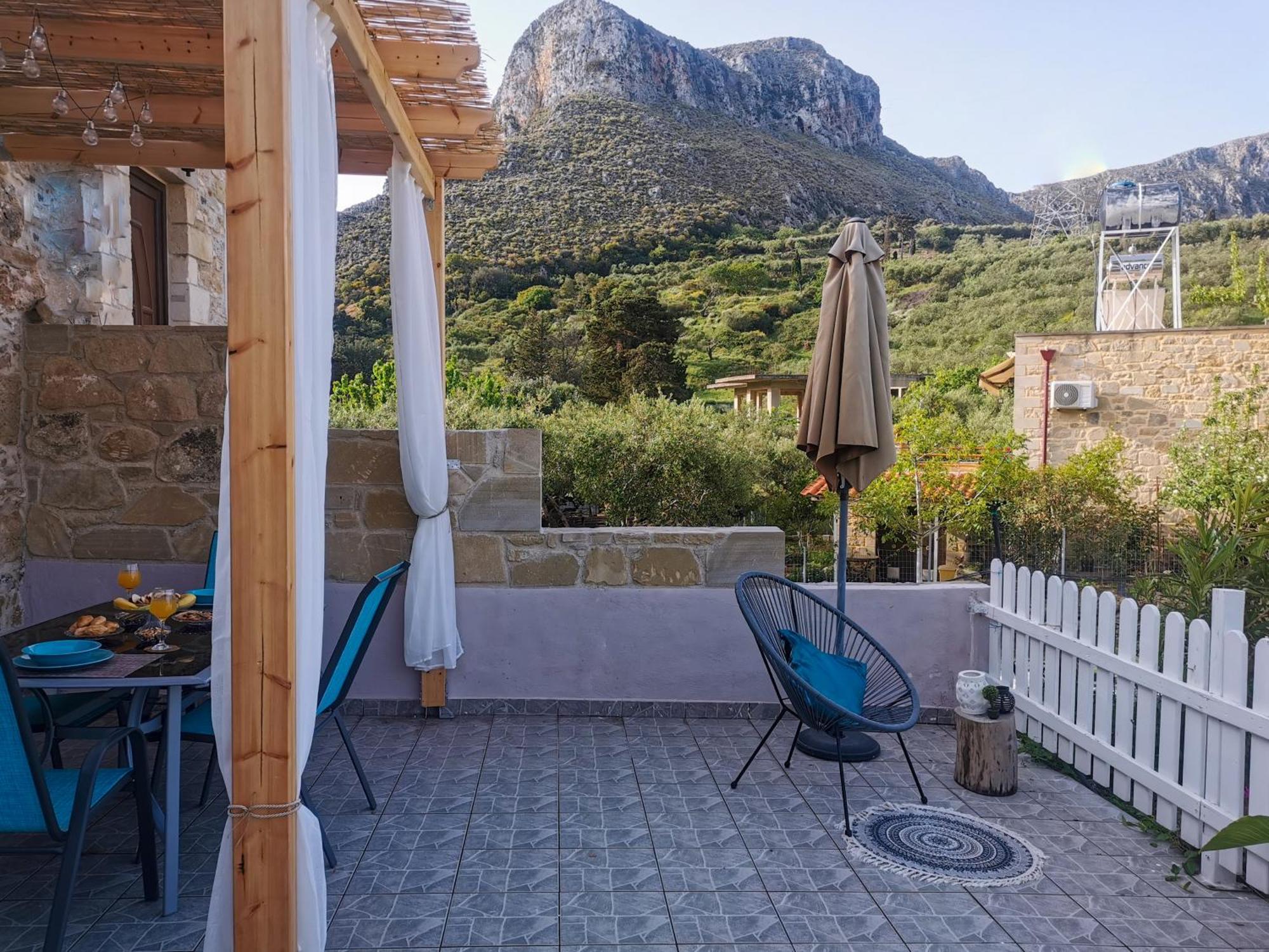 Cozy Stonehouse In κissamos